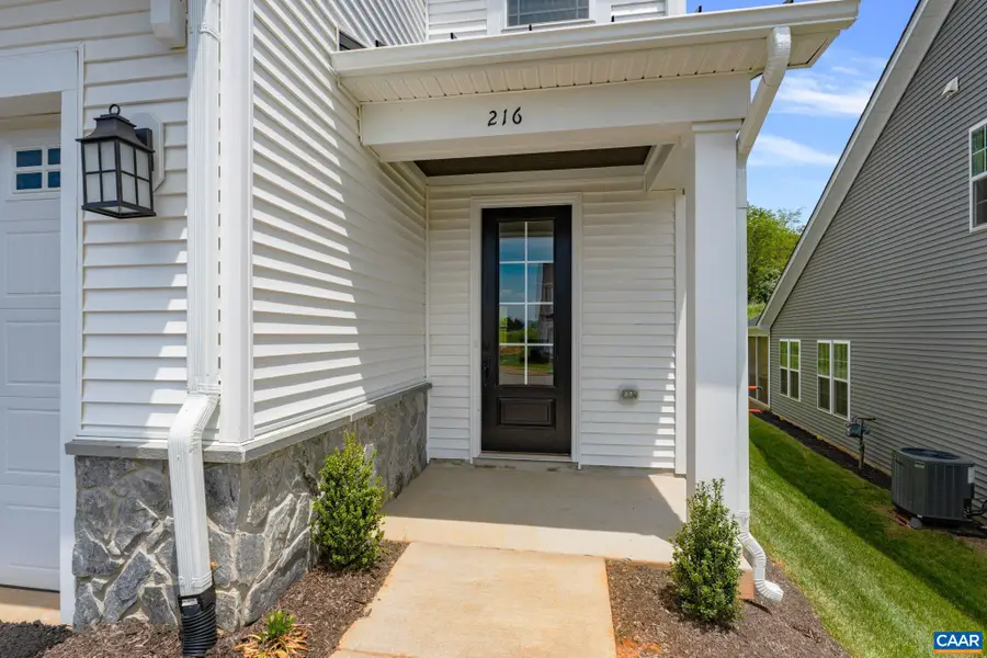 137 Springdale Rd, Waynesboro, VA 22980 - #3