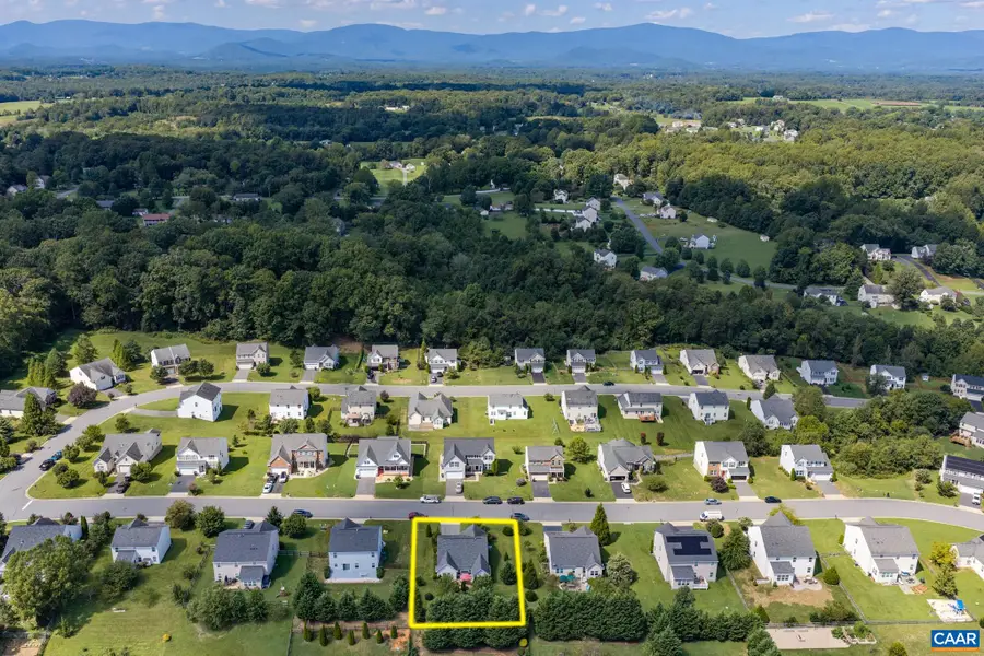 323 Elizabeth Dr, Barboursville, VA 22923 - #2