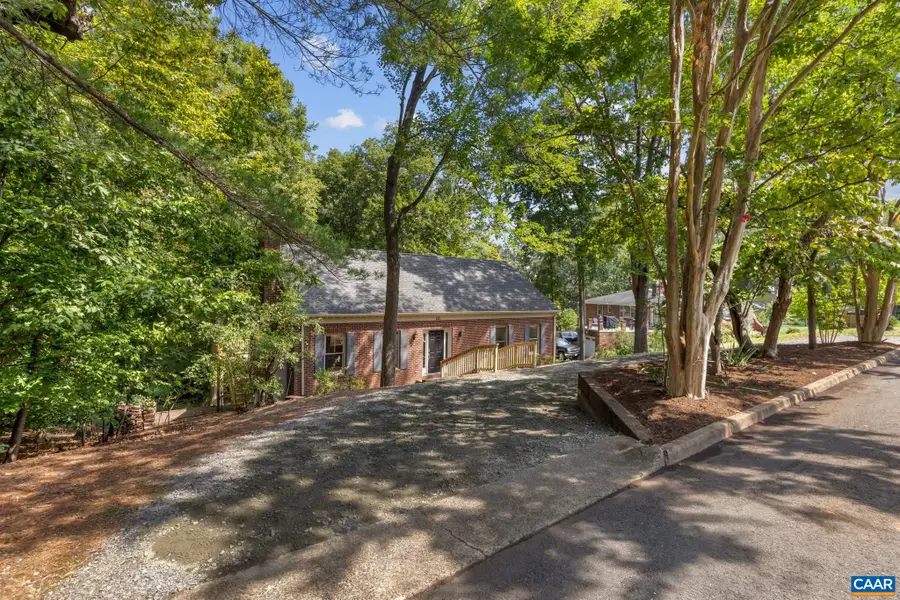 412 Berwick Ct, Charlottesville, VA 22901 - #2
