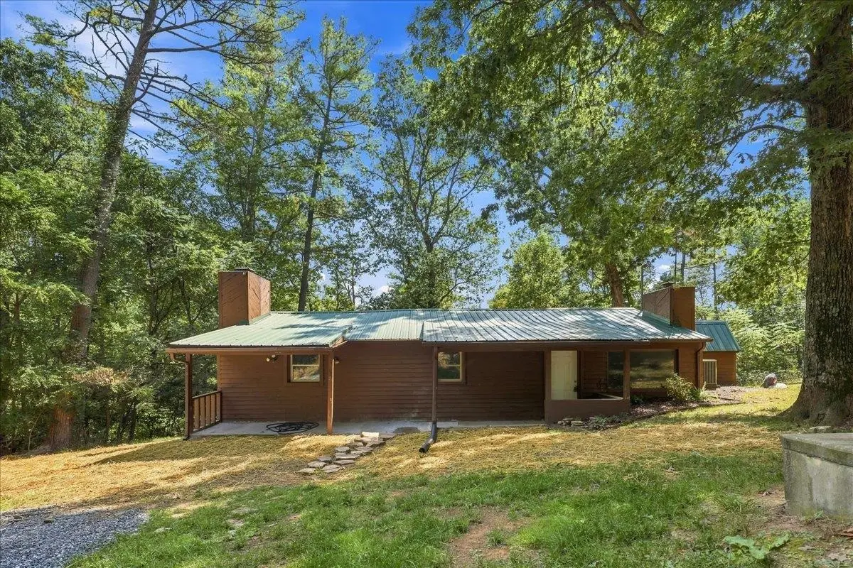 10593 Mossy Dr, Dayton, VA 22821 - #1