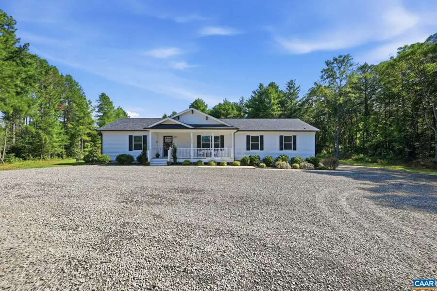 770 Coles Rolling Rd, Scottsville, VA 24590 - #3