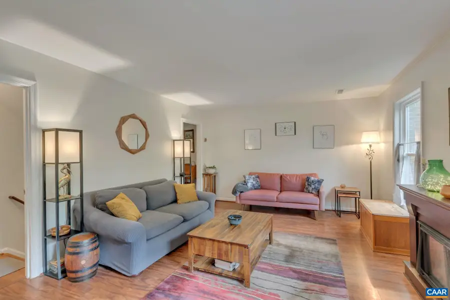 118 Scarborough Pl, Charlottesville, VA 22903 - #2