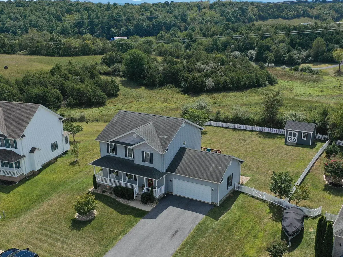 122 Wexford St, Staunton, VA 24401 - #1