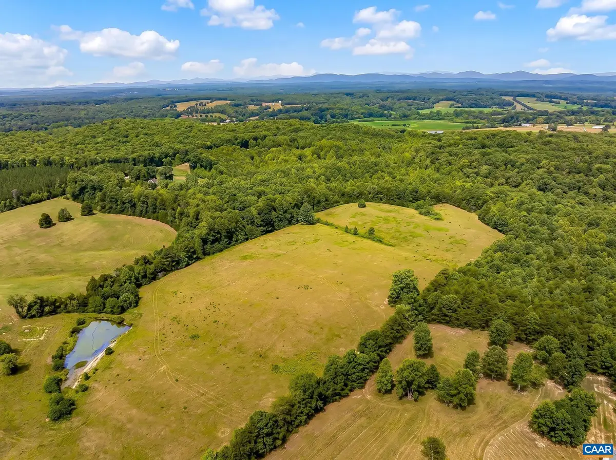 000 Jefferson Mill Rd, Scottsville, VA 24590 - #1