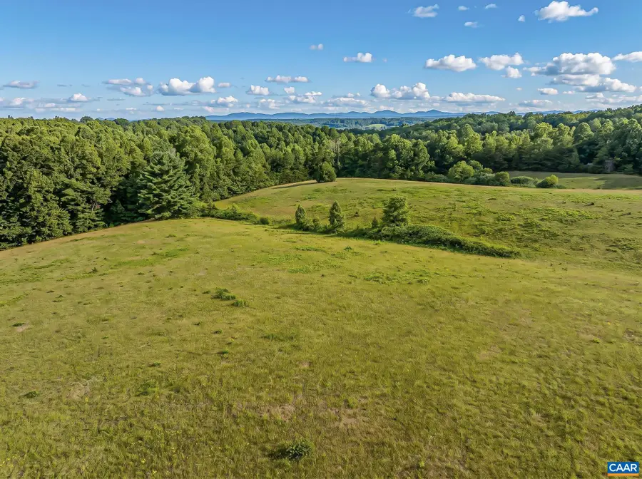 000 Jefferson Mill Rd, Scottsville, VA 24590 - #2