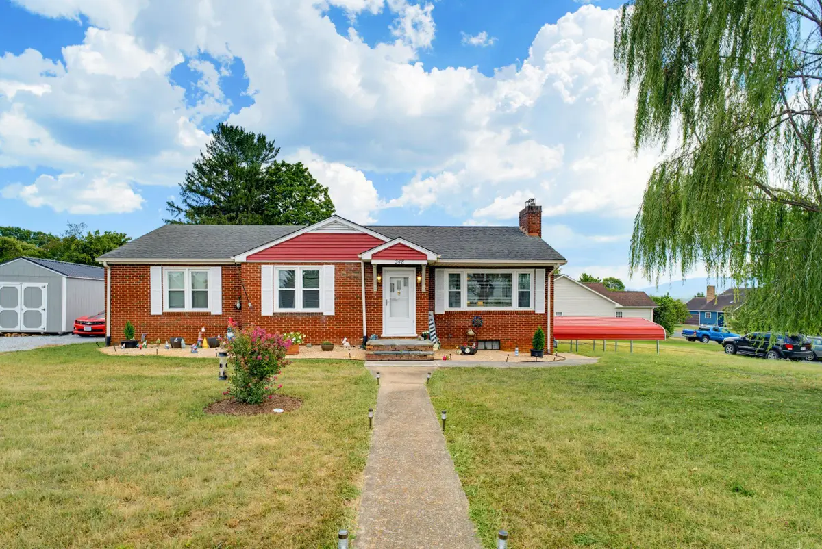 248 Stuart Ave, Stuarts Draft, VA 24477 - #1