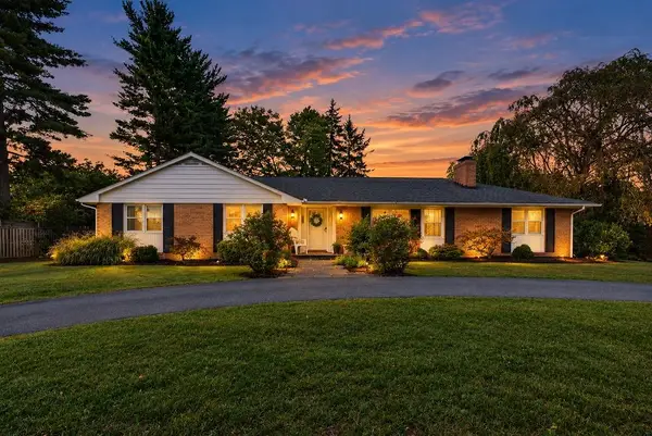 1290 Sunset Ln, Waynesboro, VA 22980