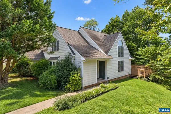 1249 Clover Ridge Pl, Charlottesville, VA 22901