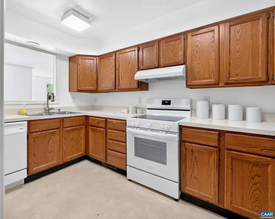 1325 Branchlands Blvd, Charlottesville, VA 22901 - #3