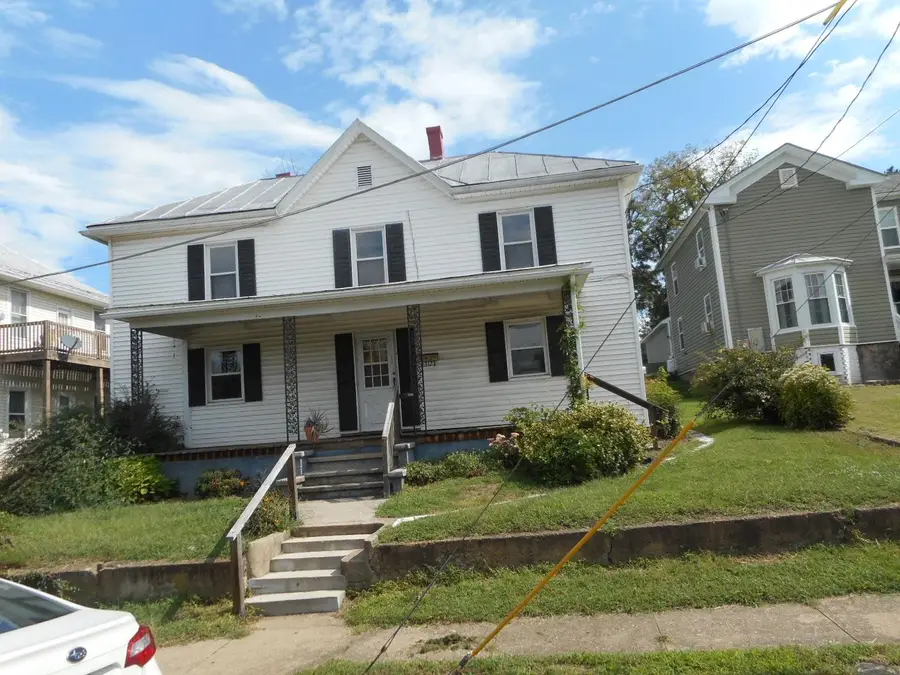 312 First St, Shenandoah, VA 22849 - #2