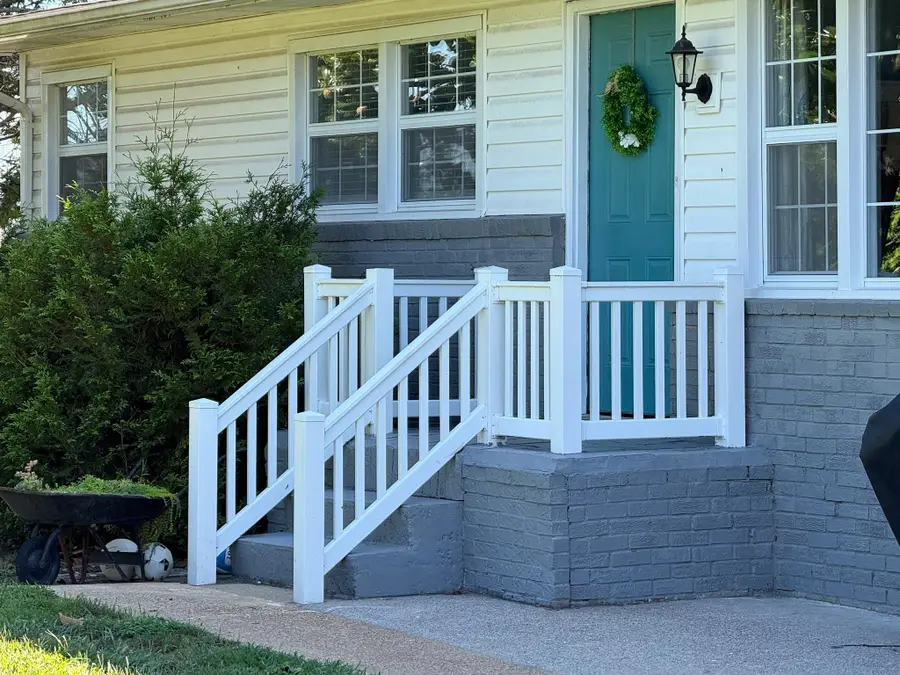 2002 Dogwood Ave, Grottoes, VA 24441 - #2