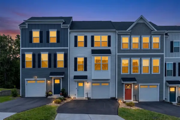 9 Iron Horse Ln, Fishersville, VA 22939