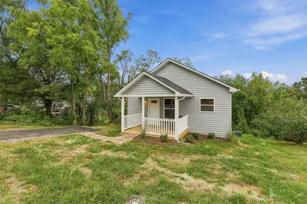 718 Mineola St, Staunton, VA 24401