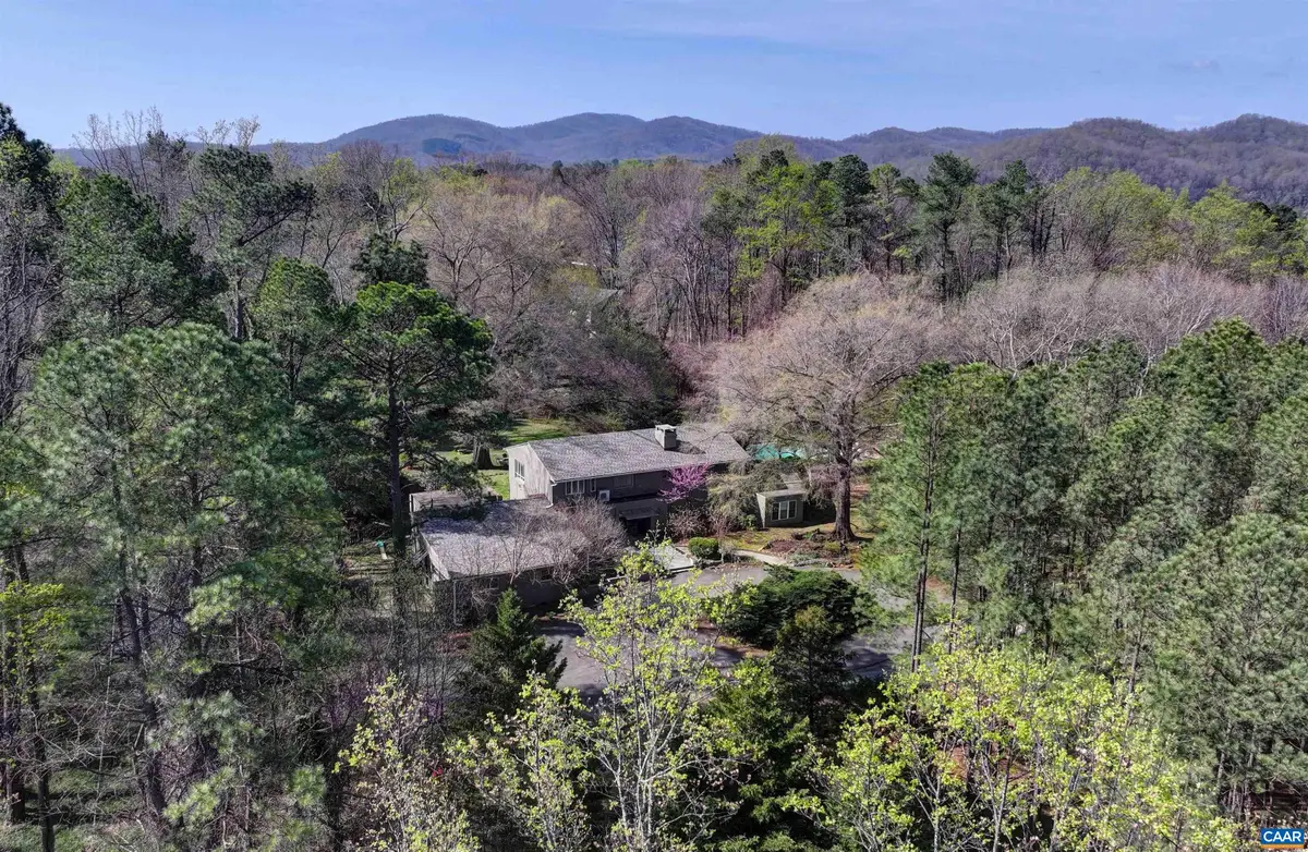23 Old Farm Rd, Charlottesville, VA 22903 - #1