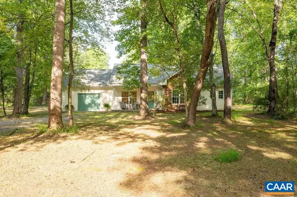 180 Lynx Farm Ln, Charlottesville, VA 22903