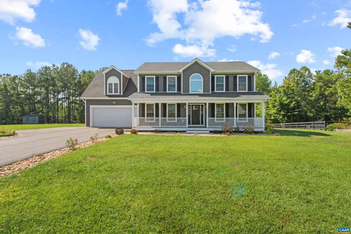 386 Rosewood Dr, Scottsville, VA 24590 - #1
