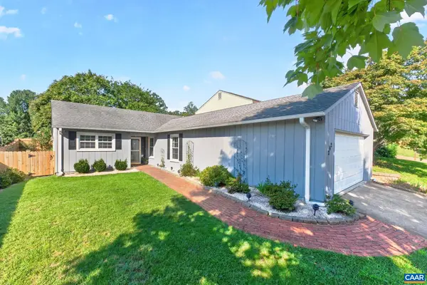 262 Lakeview Dr, Charlottesville, VA 22901