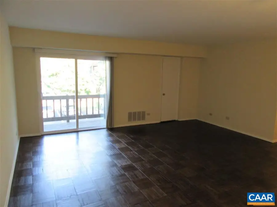 1215 Wertland St, Charlottesville, VA 22903 - #3