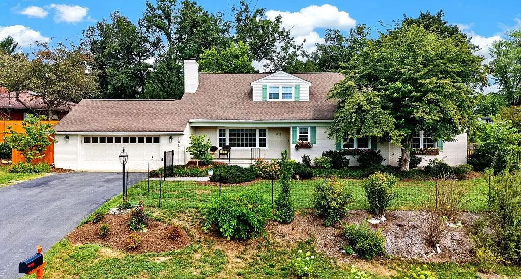 1817 Cherokee Rd, Waynesboro, VA 22980 - #1
