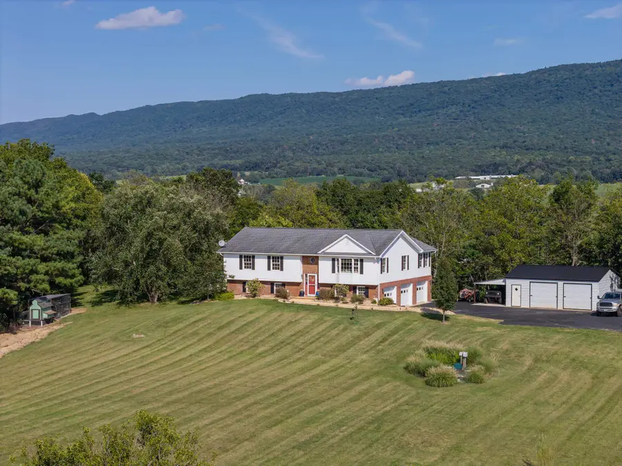 215 Green Hills Ln, New Market, VA 22844 - #2