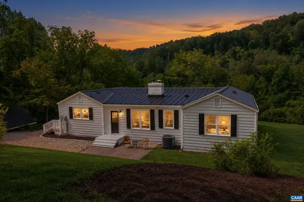 2073 Arrowhead Valley Rd, Charlottesville, VA 22903