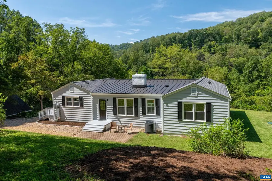 2073 Arrowhead Valley Rd, Charlottesville, VA 22903 - #2
