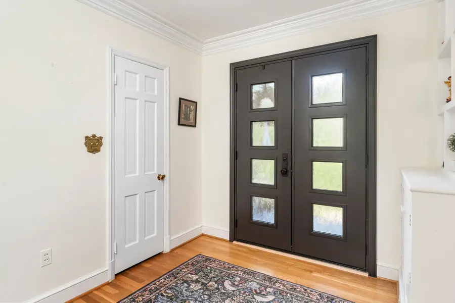 105 Woodland Dr, Staunton, VA 24401 - #3