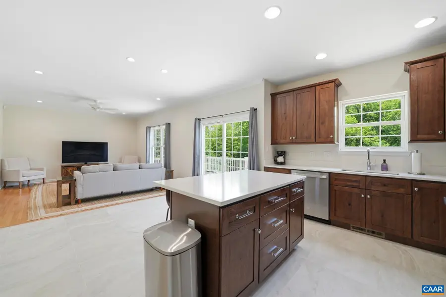 830 Raccoon Ridge, Scottsville, VA 24590 - #3