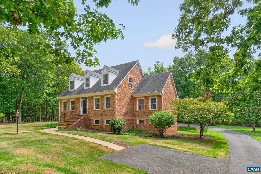 723 South Keswick Dr, Troy, VA 22974 - #2