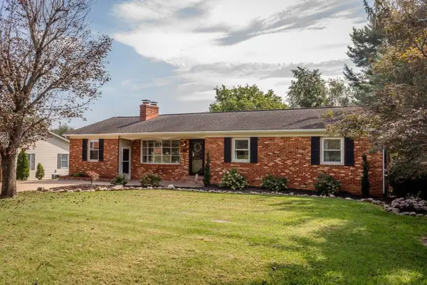 23 Greenfield Rd, Luray, VA 22835
