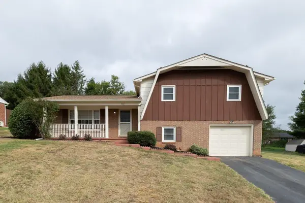 322 Ann St, Staunton, VA 24401