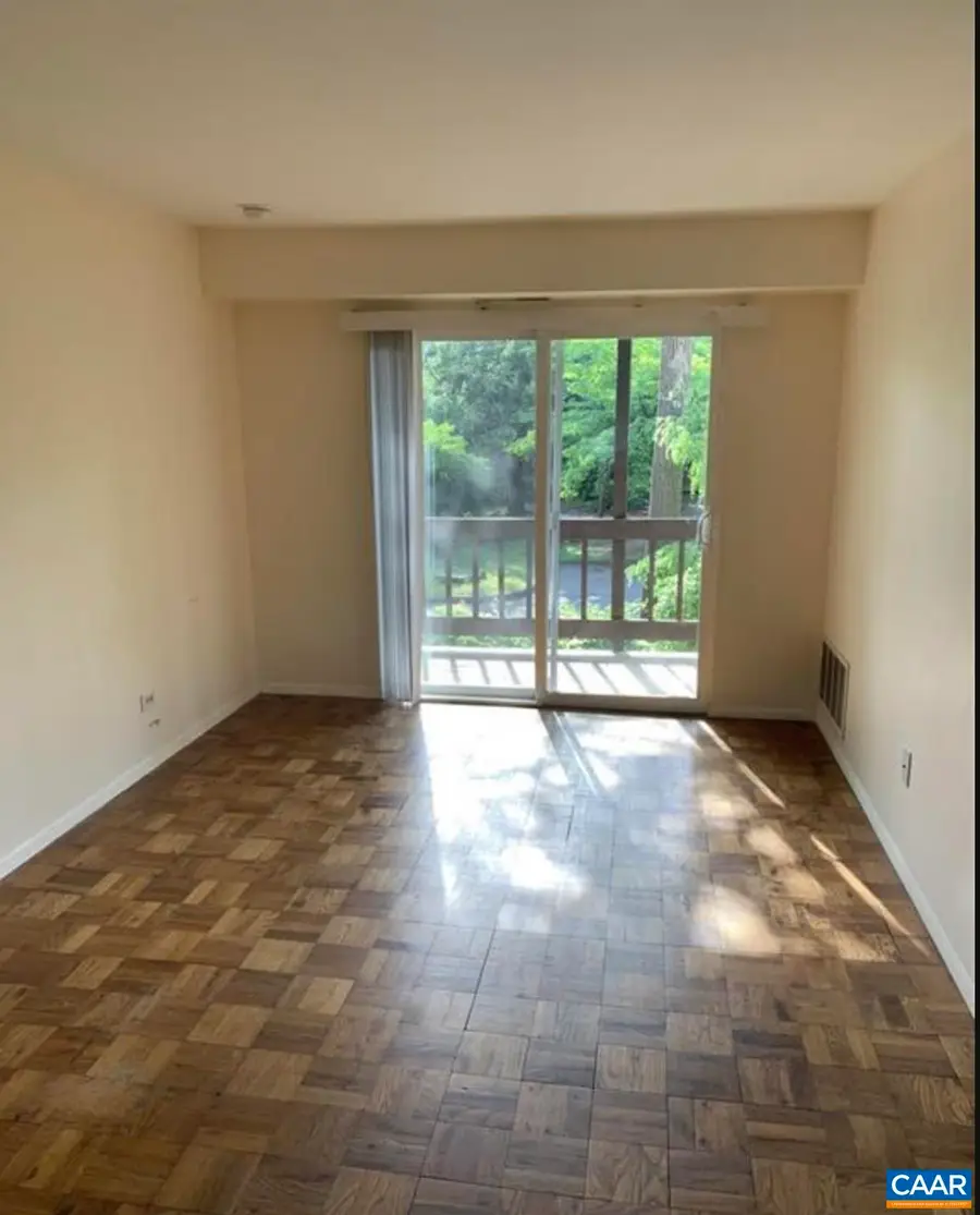 1215 Wertland St, Charlottesville, VA 22903 - #2
