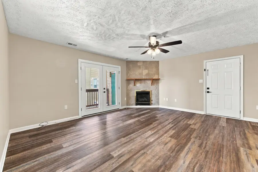 1290 Ox Rd, Woodstock, VA 22664 - #2