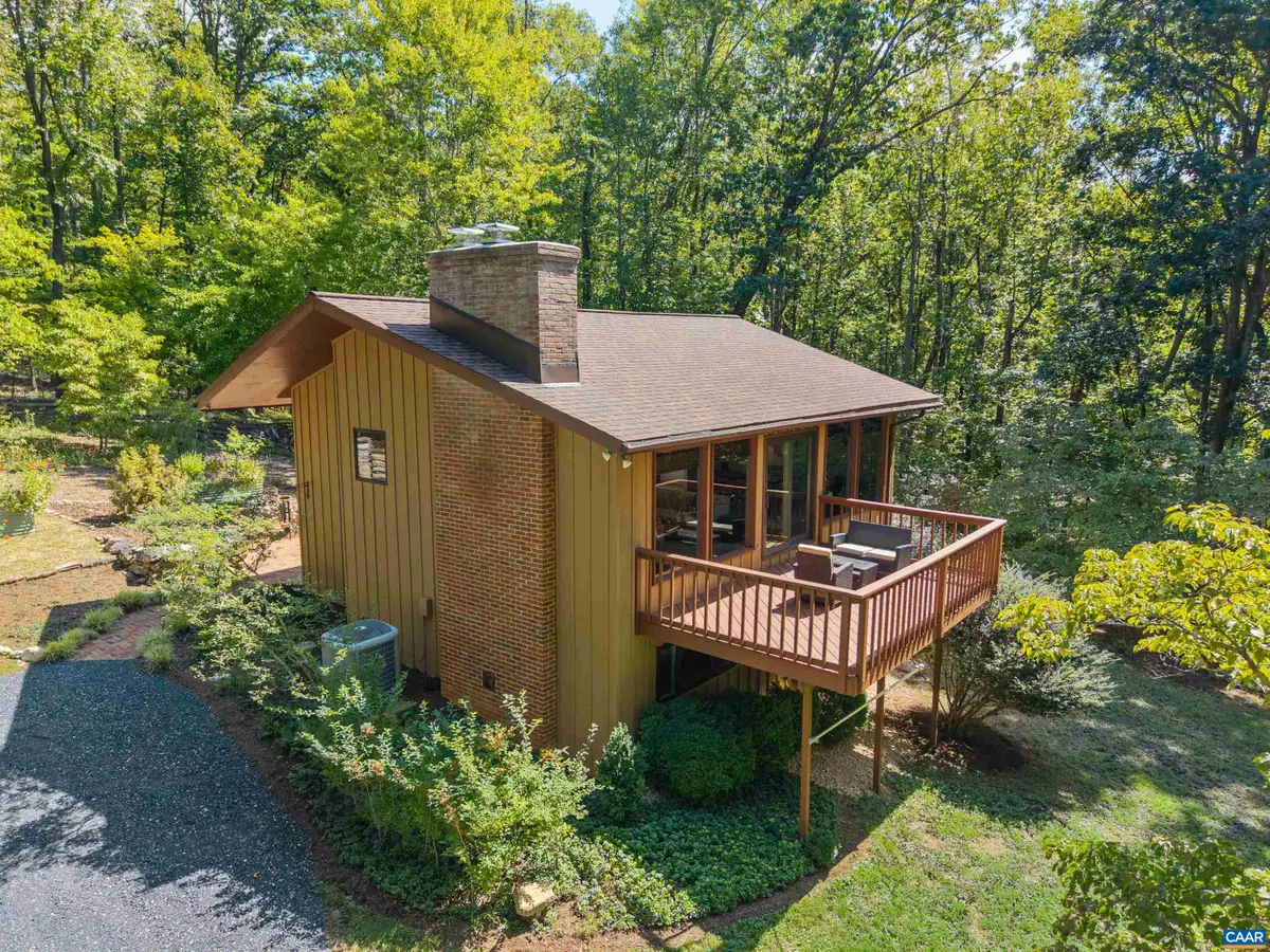 210 Turks Mountain Trl, Afton, VA 22920 - #1