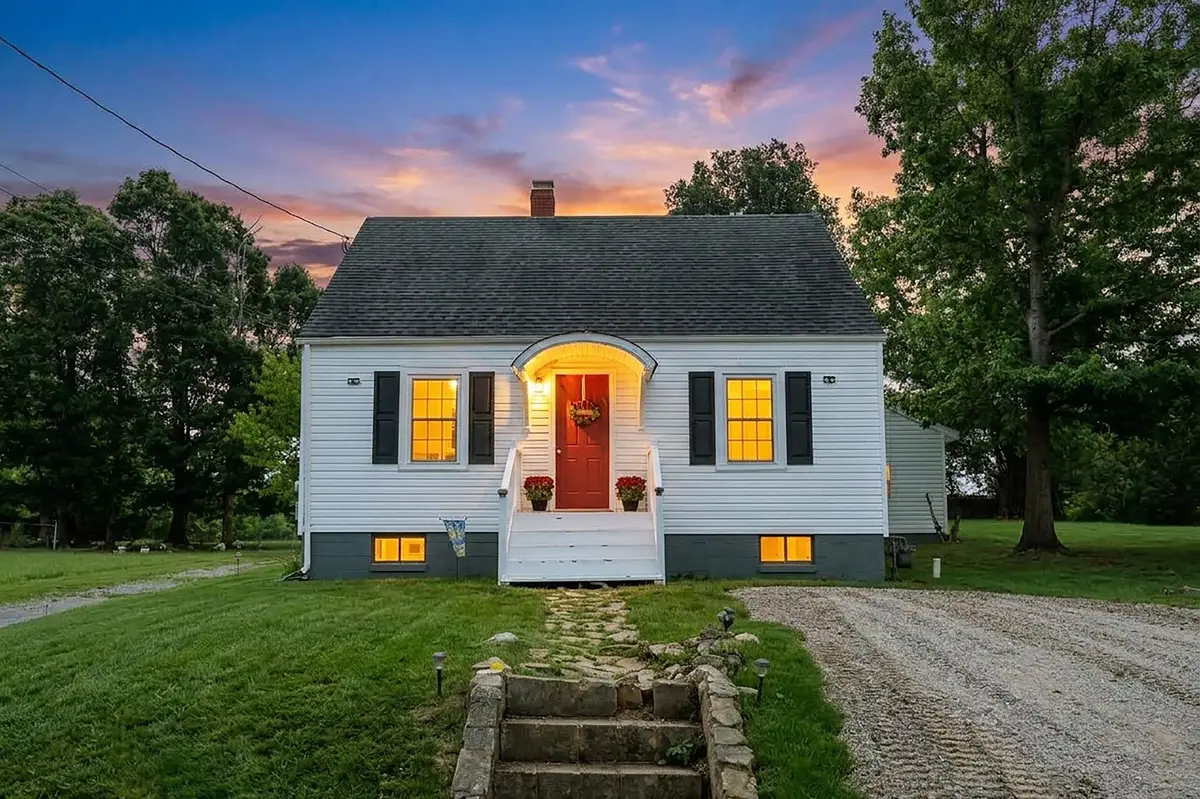 344 Mary Gray Ln, Staunton, VA 24401 - #1