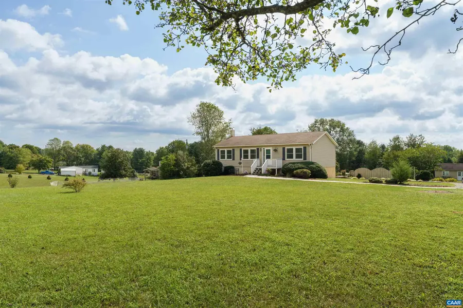 542 Branch Rd, Scottsville, VA 24590 - #2