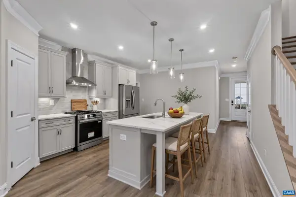 1370 Marcella St, Charlottesville, VA 22911