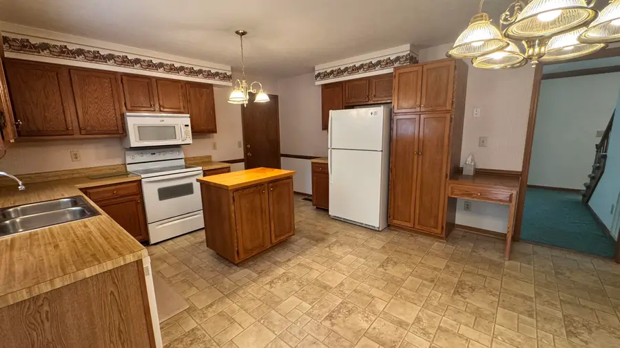 87 Falling Rock Dr, Stuarts Draft, VA 24477 - #3