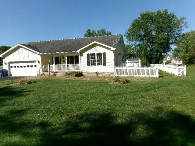 204 First St, Grottoes, VA 24441 - #1