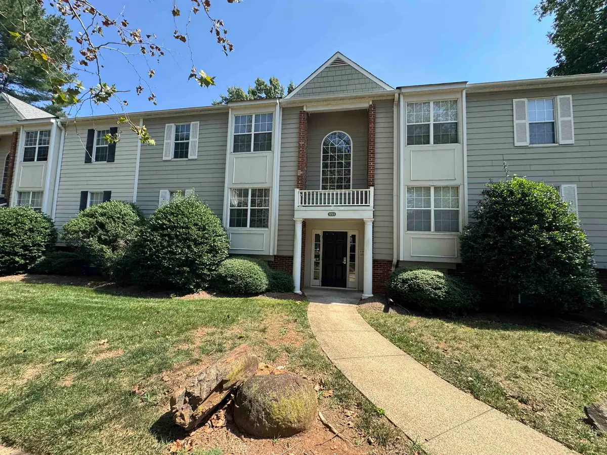 1252 Villa Ln, Charlottesville, VA 22903 - #1