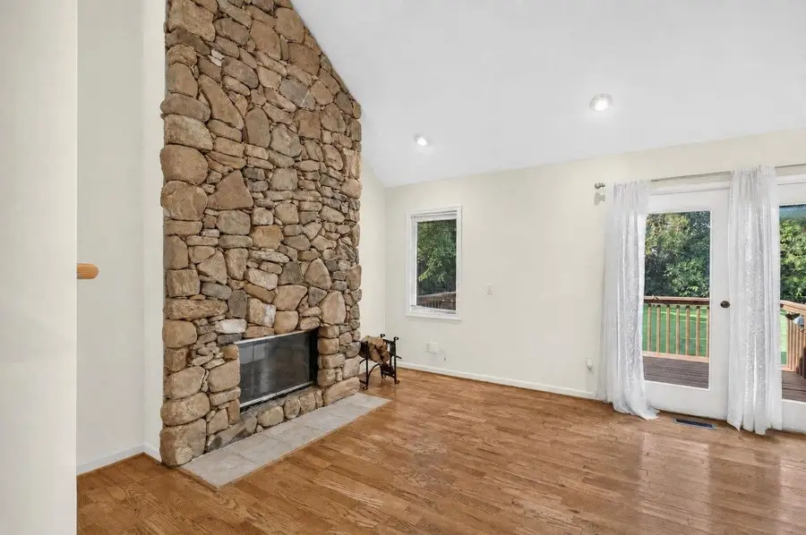 821 Honeysuckle Ln, Harrisonburg, VA 22802 - #2