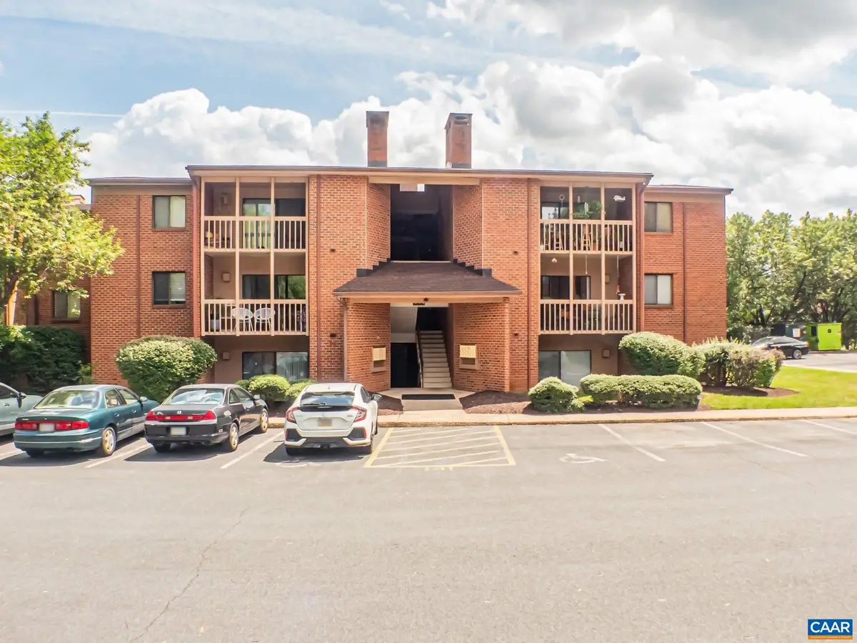 141 Green Turtle Ln, Charlottesville, VA 22901 - #1