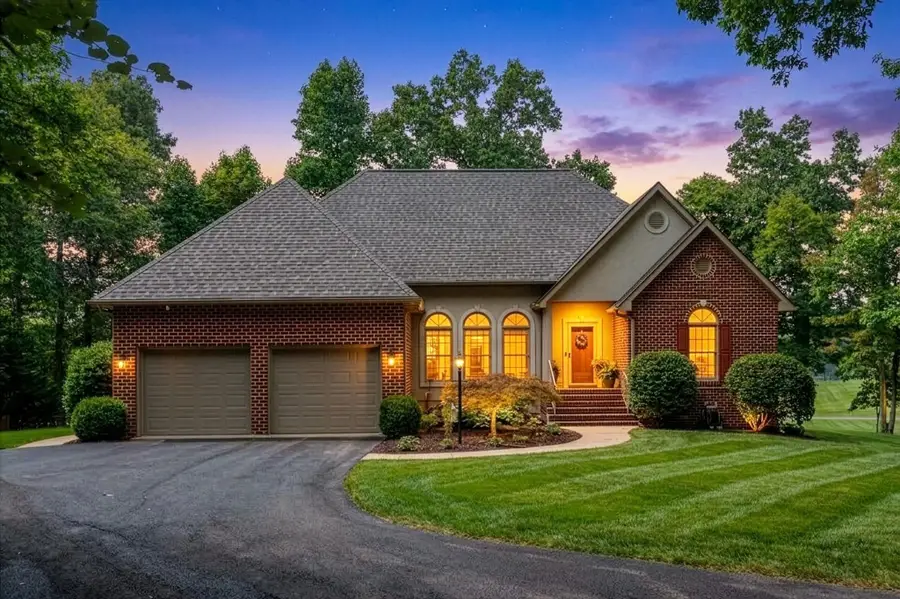 52 Hickory Woods Dr, Fishersville, VA 22939 - #2