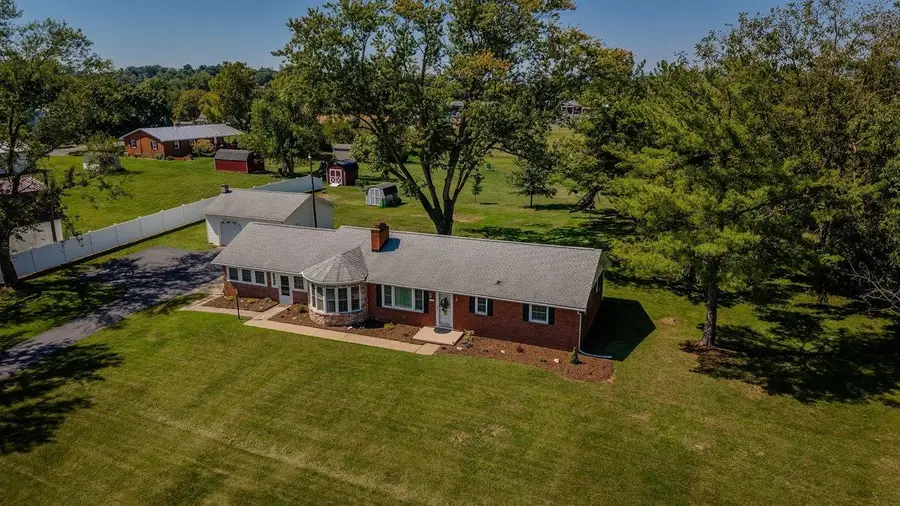 2325 Maple Dr, Central, VA 22801 - #2