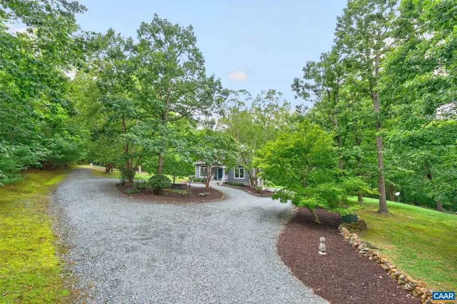 2483 Poplar Dr, Charlottesville, VA 22903 - #3
