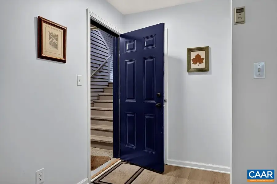 2050 Stone Ridge Condos, Roseland, VA 22967 - #3