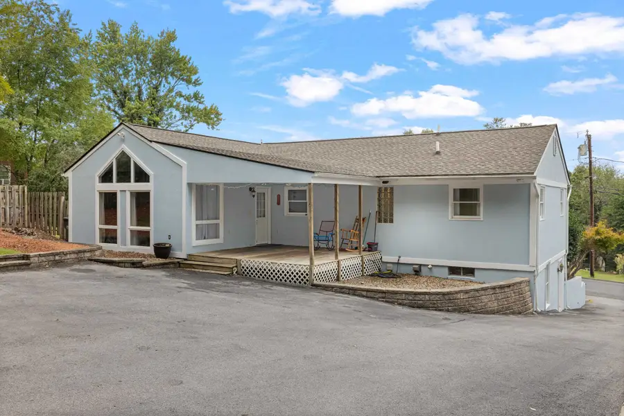 7 Belmont Dr, Staunton, VA 24401 - #2