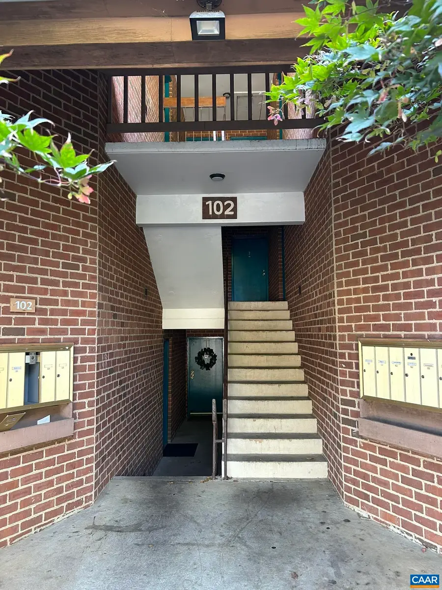 102 Turtle Creek Rd, Charlottesville, VA 22901 - #2
