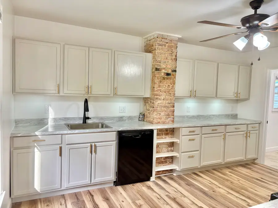314 Third St, Shenandoah, VA 22849 - #2