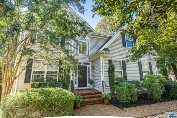 526 Fontana Dr, Charlottesville, VA 22911